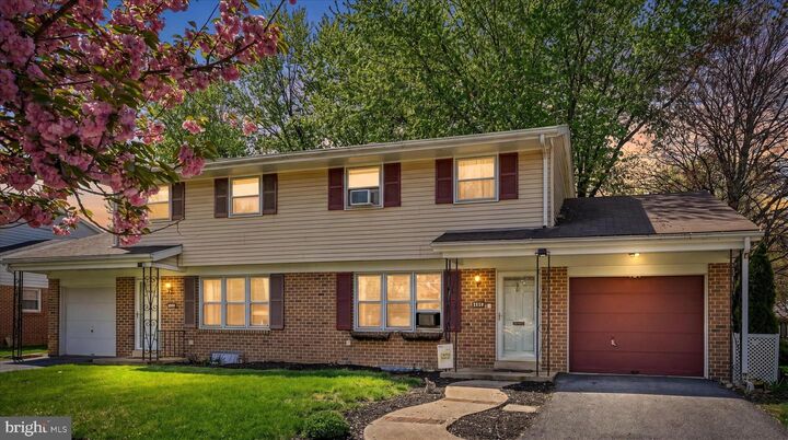 Property Photo:  108 S Wayne Street  PA 19551 