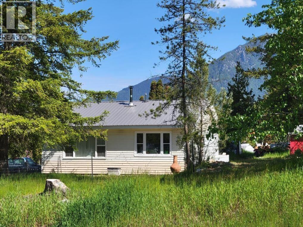 Property Photo:  572 6 Highway  BC V0G 1R1 
