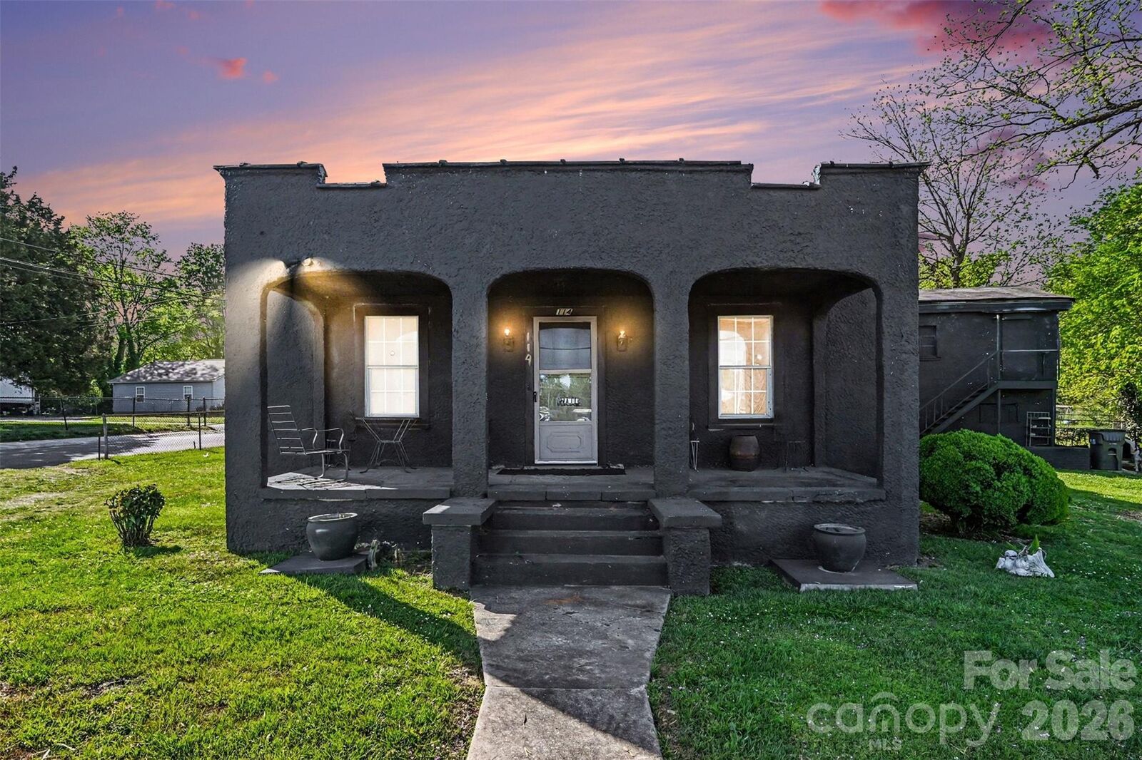 Property Photo:  114 Norwood Drive  NC 28208 