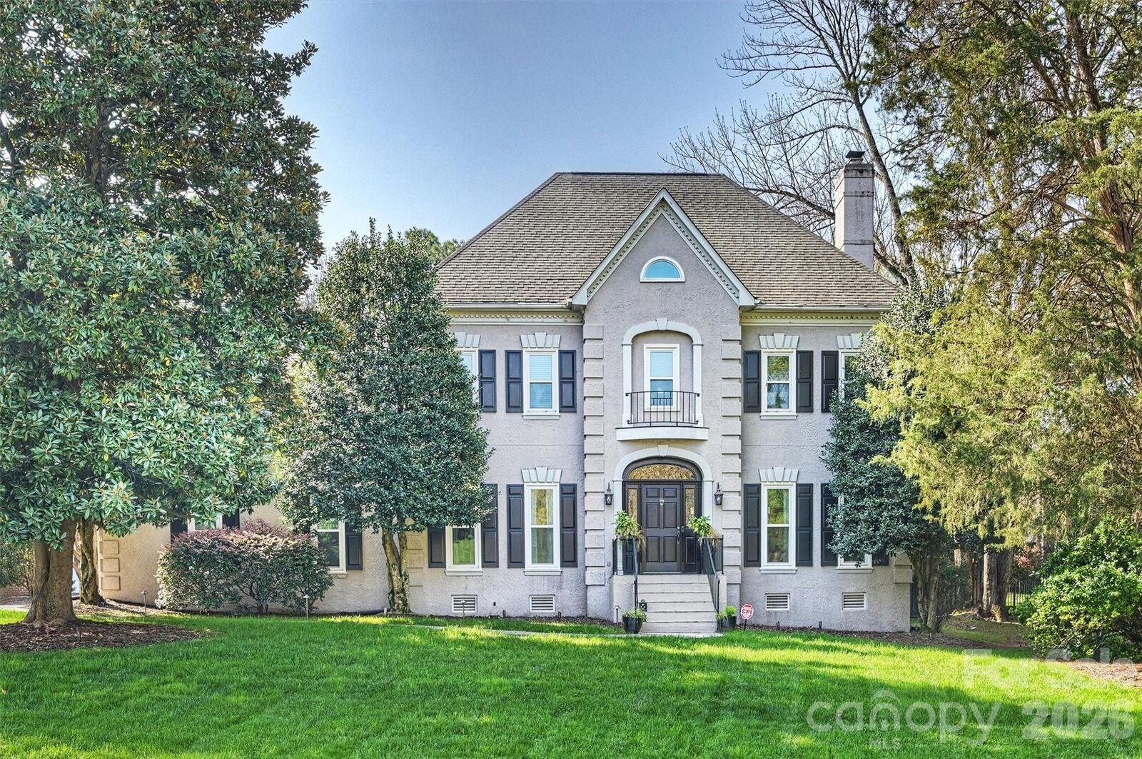 Property Photo:  9618 Verdun Drive  NC 28210 