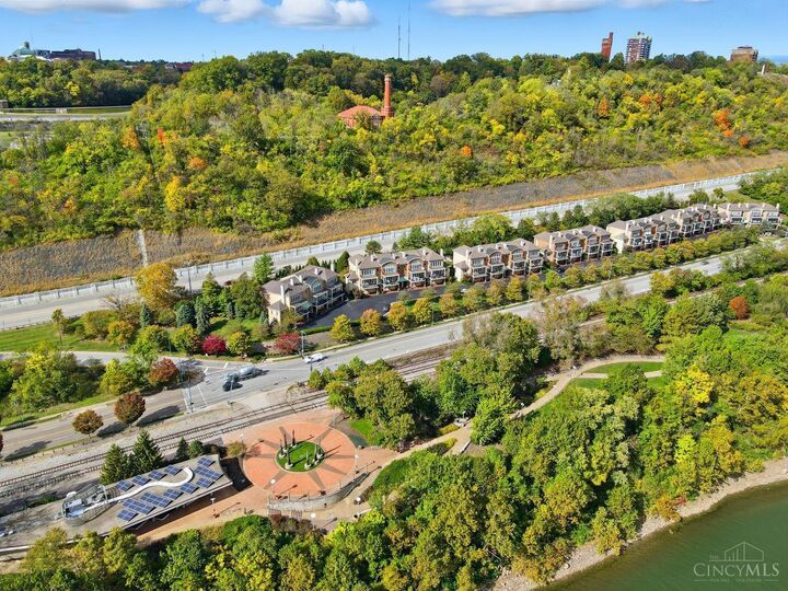 Property Photo:  1430 Riverside Drive  OH 45202 