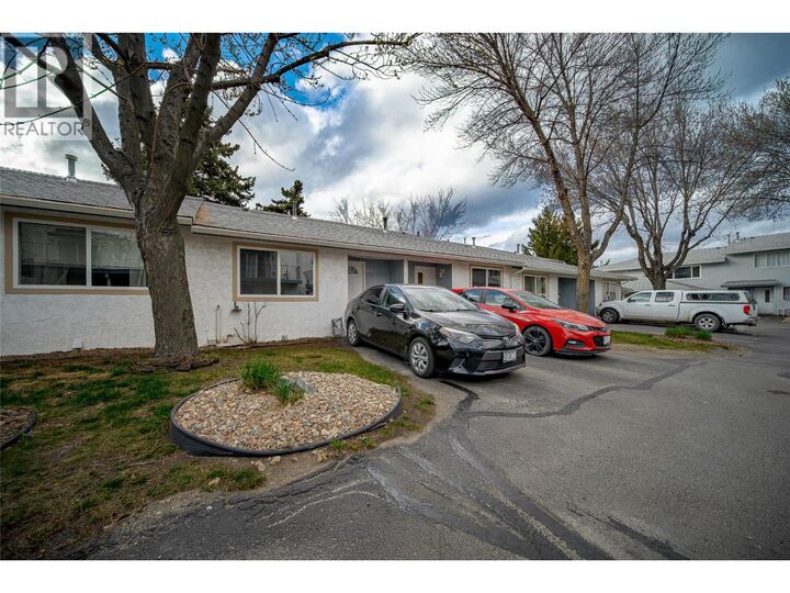 Property Photo: 665 McBeth Place 80 BC V2C 5V9