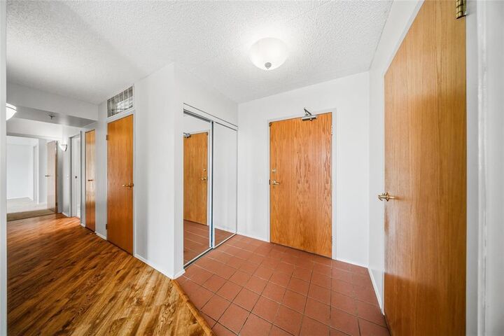 Property Photo:  15 Valhalla Drive  MB R2G 4G8 