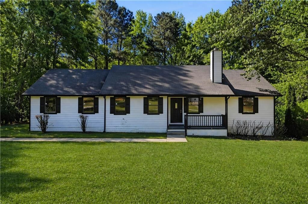 Property Photo:  7145 Stonecreek Drive  GA 30134 