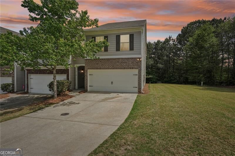 Property Photo:  5710 Vinyard Lane  GA 30041 