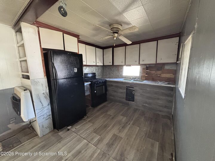 Property Photo:  1054 Springbrook Avenue 41  PA 18507 