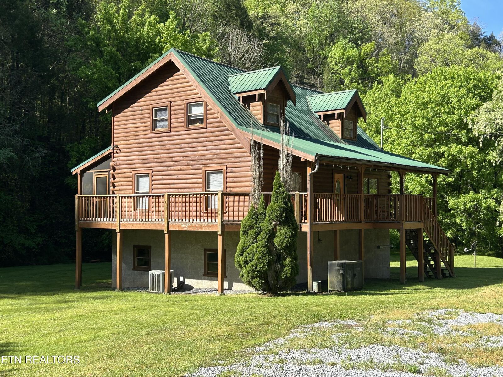 Property Photo:  1764 Upper Middle Creek Rd  TN 37876 