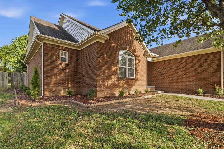 Property Photo:  616 Shetland Drive  KY 40475 