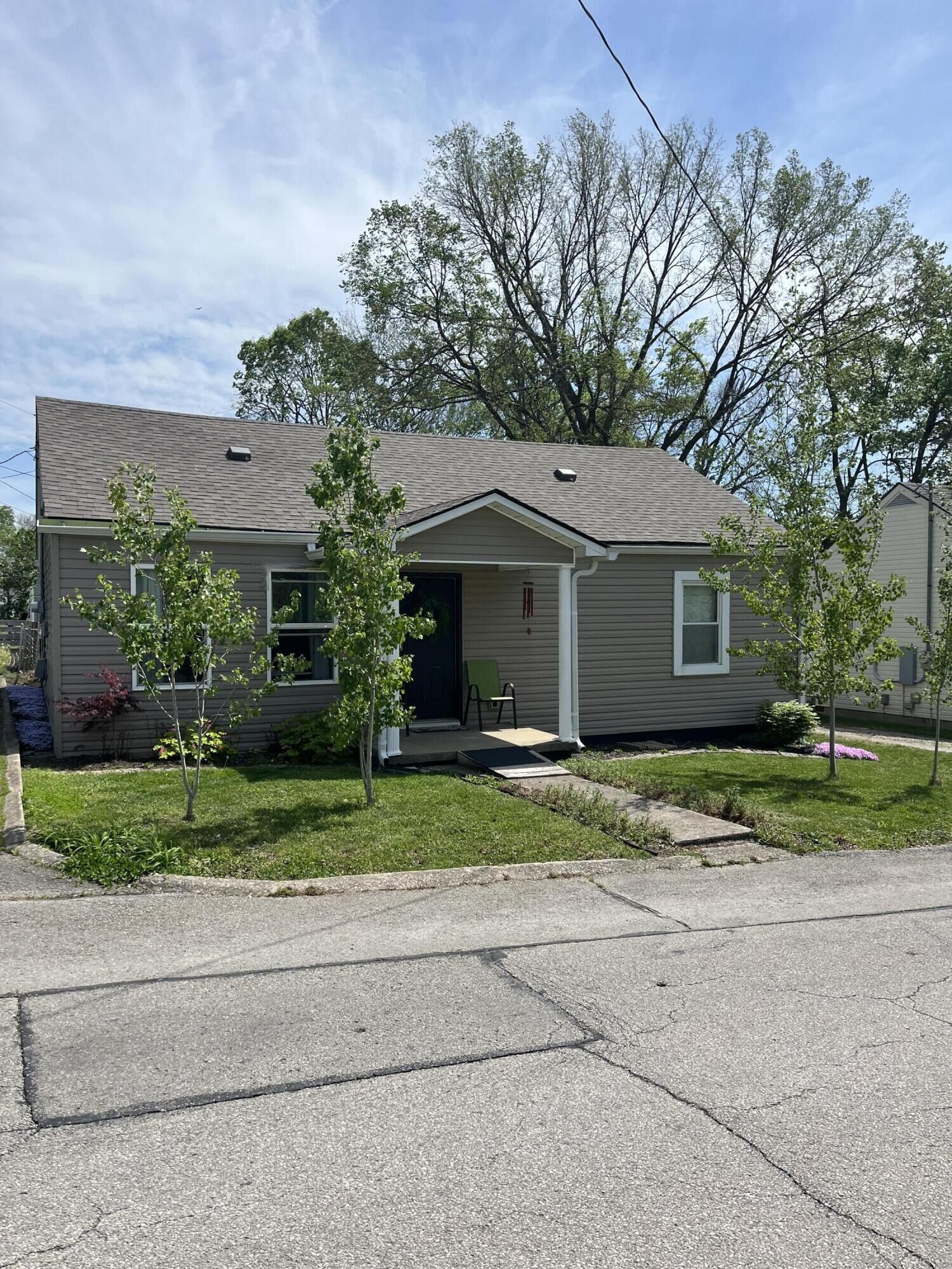 Property Photo:  13 Maryland Avenue  KY 40391 