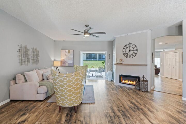 Property Photo:  515 June Avenue  FL 33844 