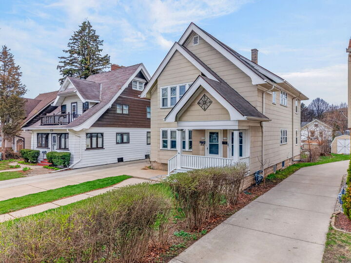 Property Photo:  2131 N 65th St 2133  WI 53213 