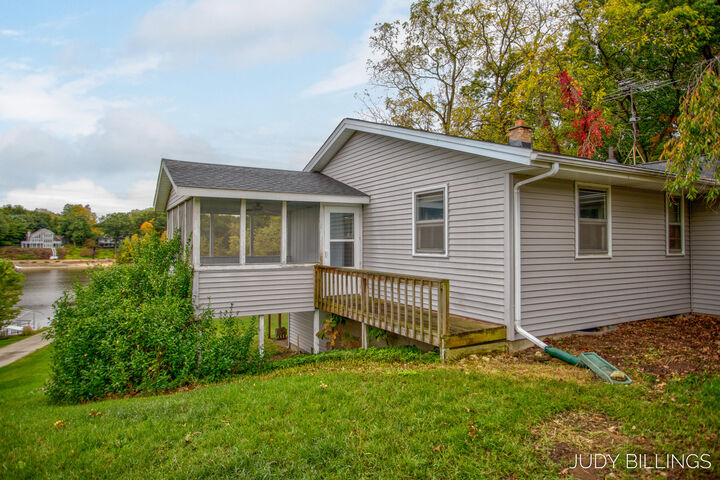 Property Photo:  6342 Old Allegan Road  MI 49453 
