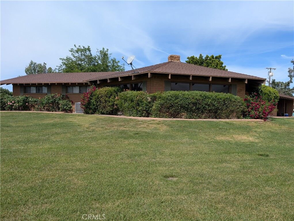 Property Photo: 4240 Los Olivos Rd CA 95340