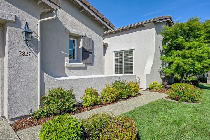 Property Photo:  2827 Rockaway Lane  CA 95835 