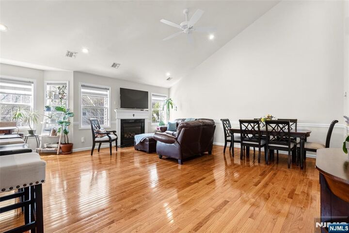 Property Photo:  569 Coventry Drive 5070  NJ 07110 