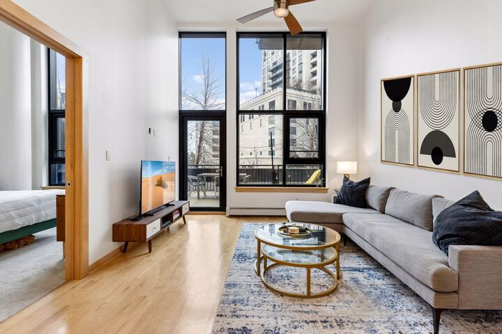 Property Photo:  1120 S 2nd Street 102  MN 55415 