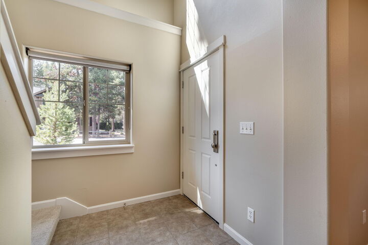 Property Photo:  16559 Daisy Place  OR 97739 