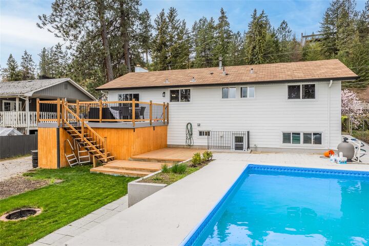 Property Photo:  3281 McIver Road  BC V4T 1G2 