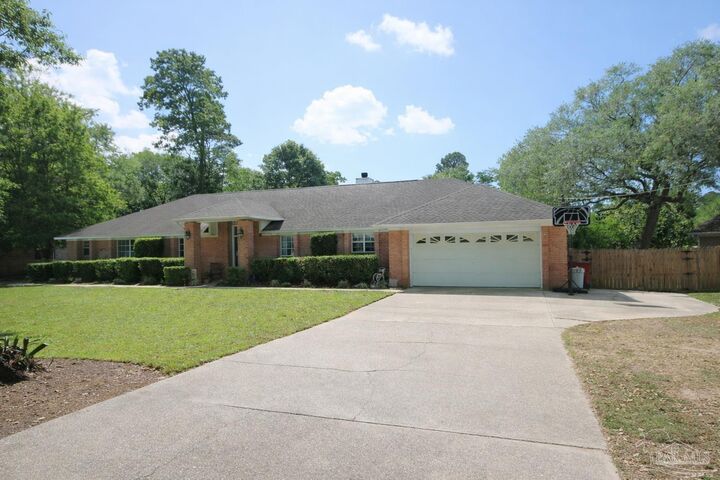 Property Photo:  5044 Ponitz Pkwy  FL 32571 