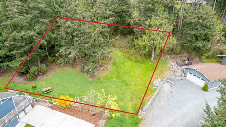Property Photo: 689 Sitka Place WA 98257
