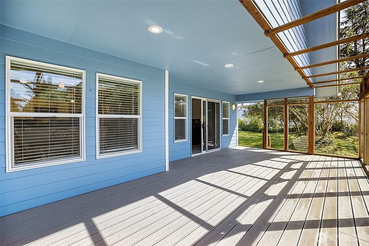 Property Photo:  376  Sand Dune Avenue SW  WA 98569 