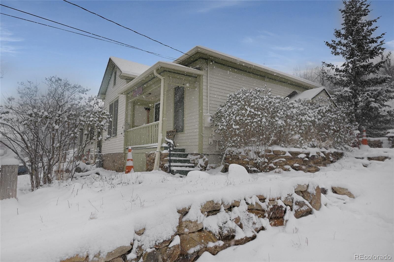 Property Photo:  304 E 4th High Street  CO 80427 