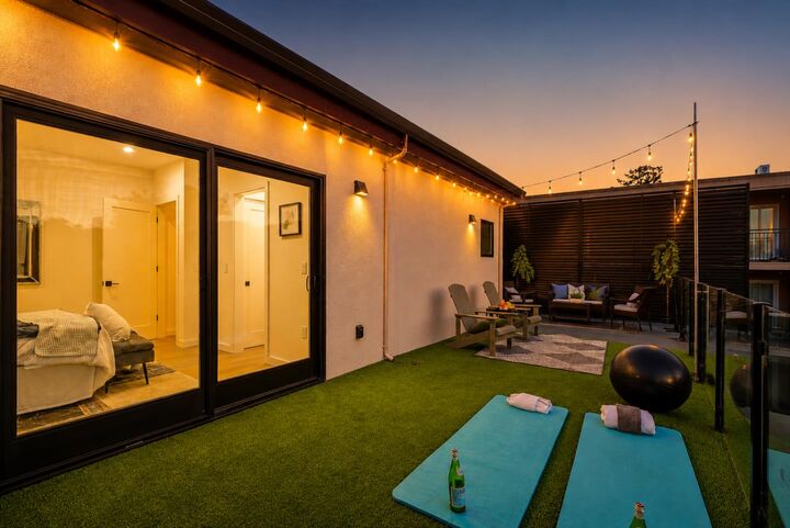Property Photo:  914 Woodside  CA 94061 