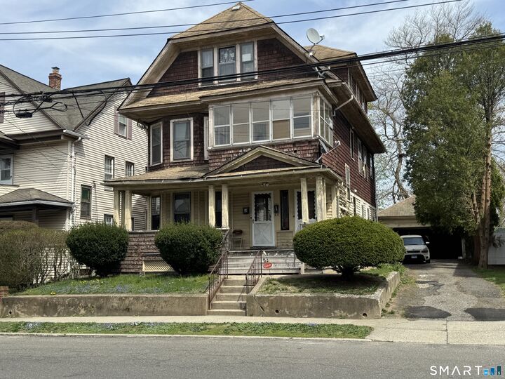 Property Photo:  116 Clover Street  CT 06614 