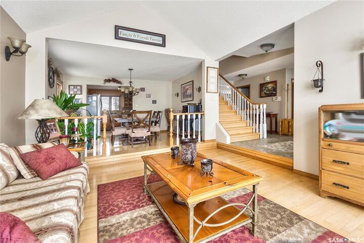 Photo de la propriété:  645 Aaron Drive  SK S6V 8C3 