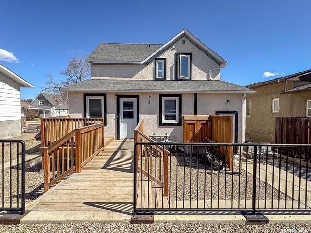 Property Photo: 614 7th Avenue NE SK S9H 2M4