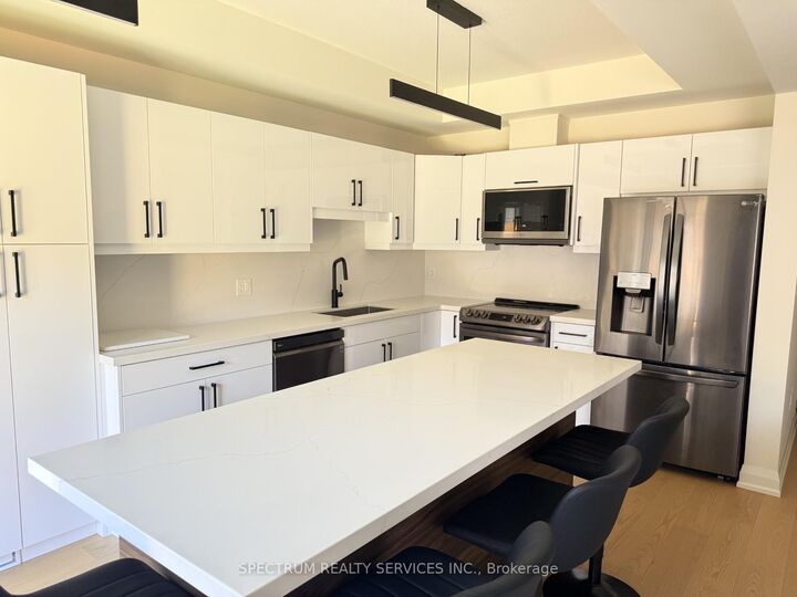 Property Photo: 7436 Matteo Drive ON L2H 3T3