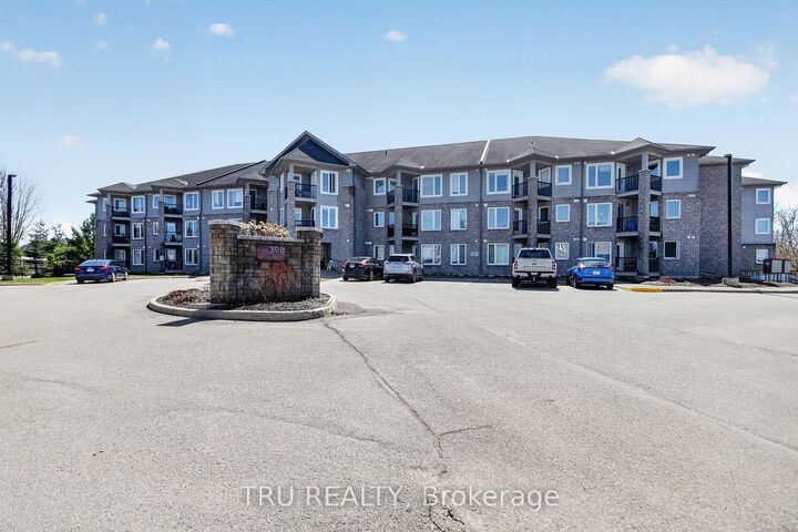 398 Van Buren Street 113 — photo 1