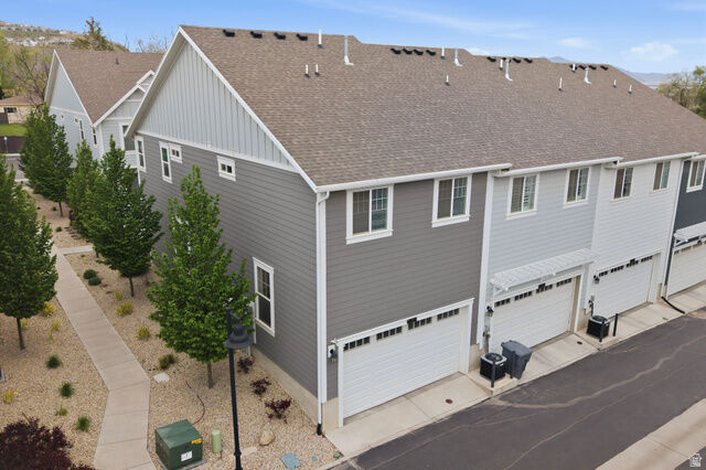 Property Photo:  256 E Kirsten Ln. N 142  UT 84054 