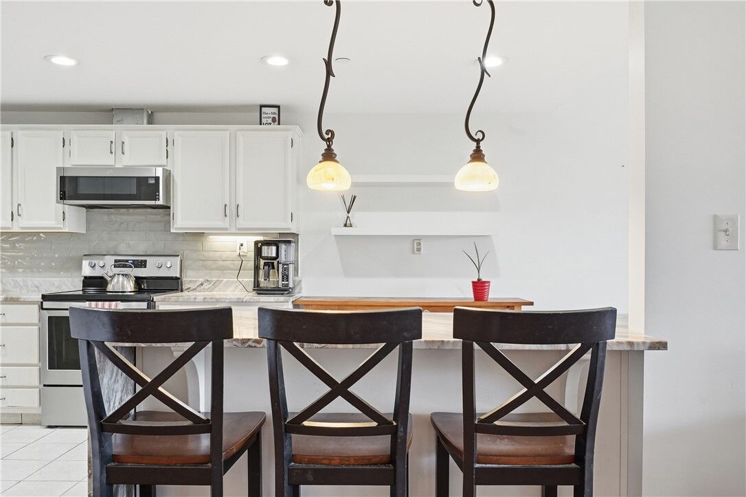 Property Photo:  750 Washington Rd 109  PA 15228 