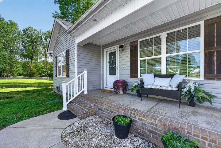 Property Photo:  253 Spring Meadows Ln  TN 37357 