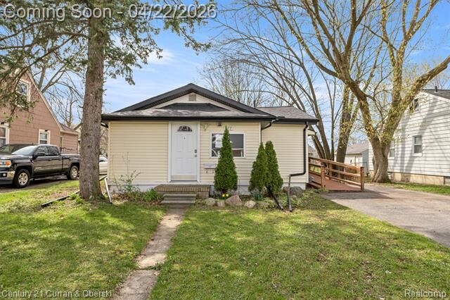Property Photo:  977 Boston Avenue  MI 48328 