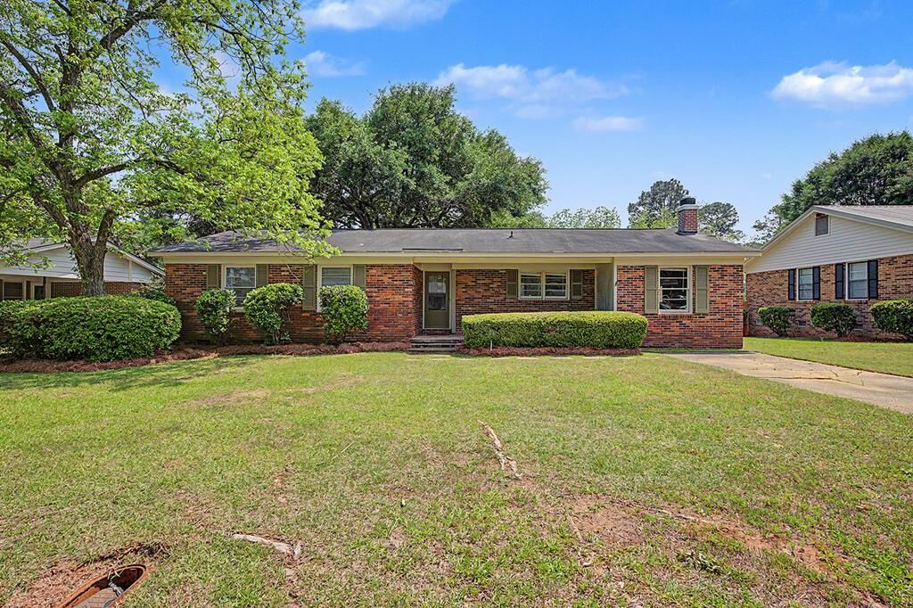 Property Photo:  2306 Pembroke Drive  GA 31707 