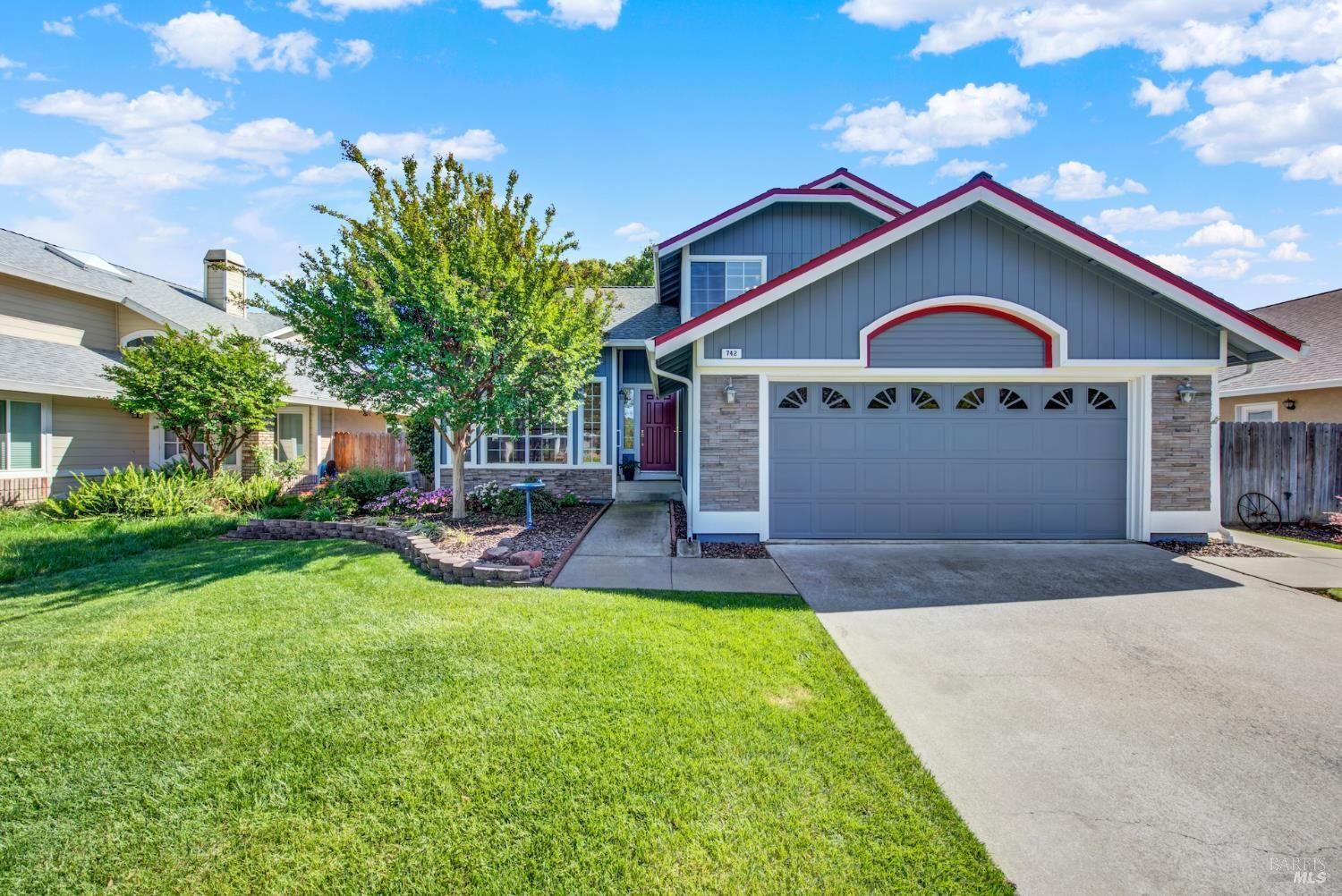 Property Photo:  742 Violet Lane  CA 95687 