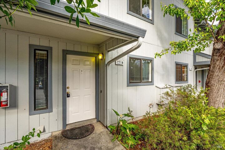 Property Photo:  121 Elbridge Avenue B  CA 95425 