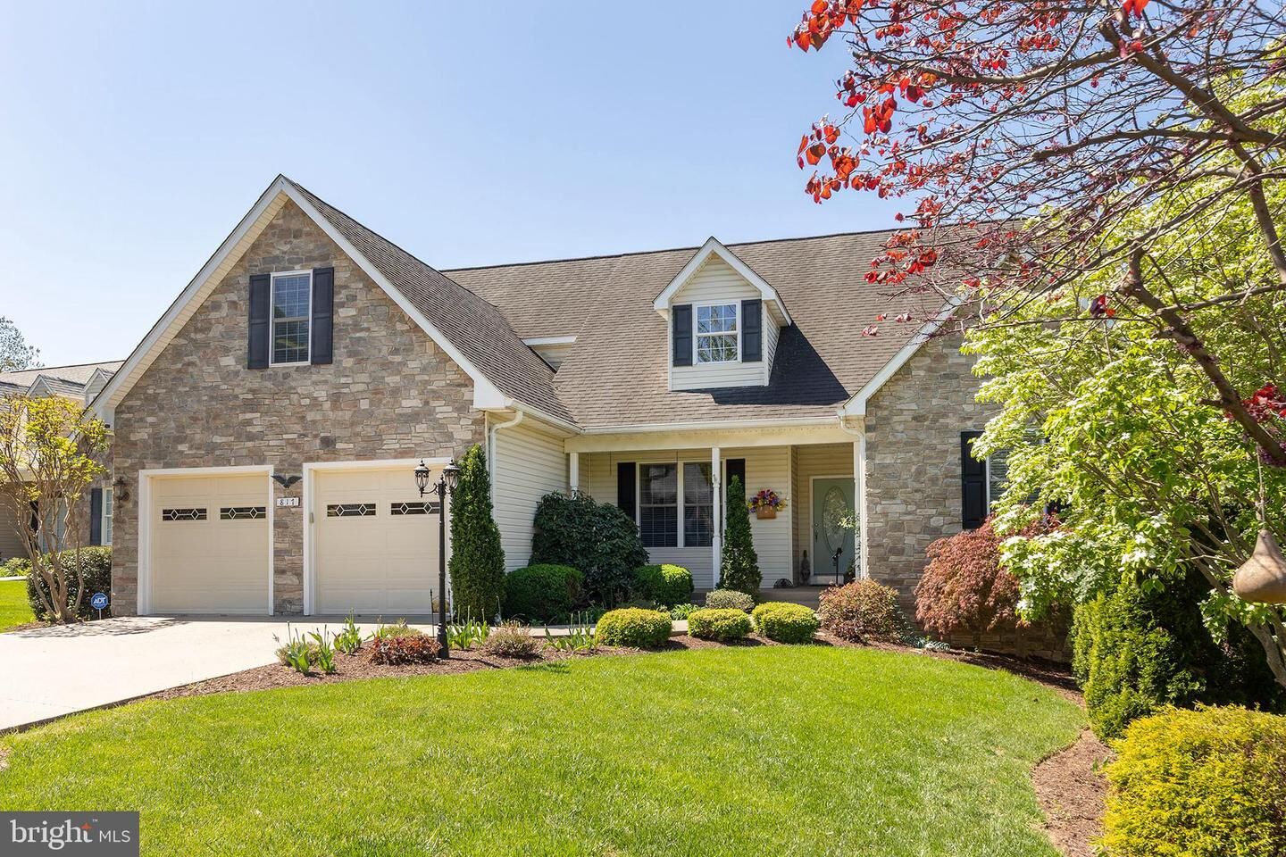 Property Photo:  817 Chelsea Drive  VA 22601 