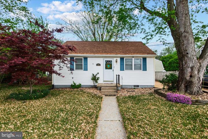 Property Photo:  306 Locust Avenue  VA 22443 