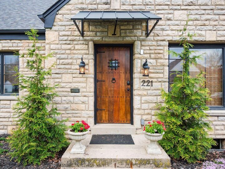 Property Photo:  221 S Algonquin Avenue  OH 43204 