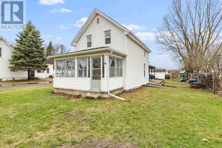 Property Photo: 2166 Dundas Street ON K0E 1E0