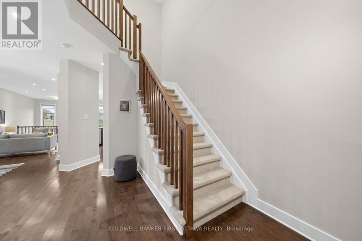 Photo de la propriété:  278 Fergus Crescent  ON K2J 3L7 