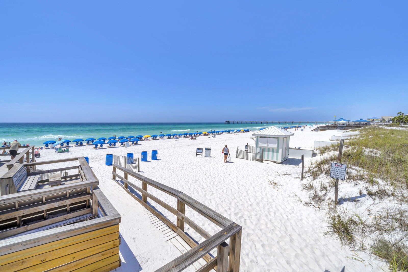 Property Photo:  1515 SE Miracle Strip Parkway Unit 207  FL 32548 