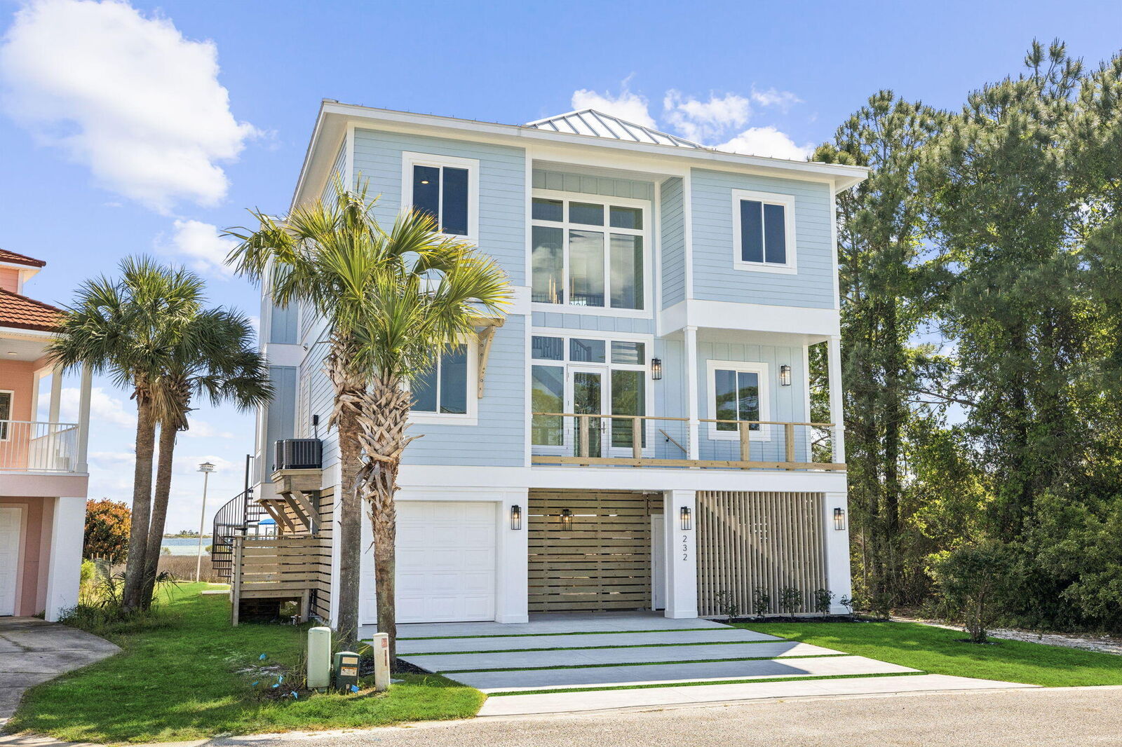Property Photo: 232 Tecumseh Lane FL 32569