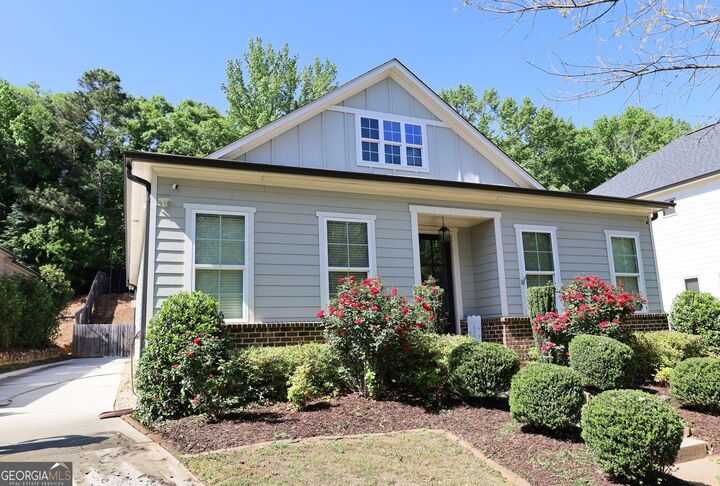 Property Photo:  317 Edgewater Drive  GA 30605 