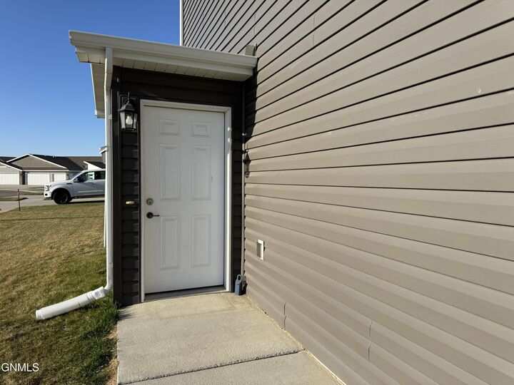 Property Photo:  3812 24th Street SE  ND 58554 