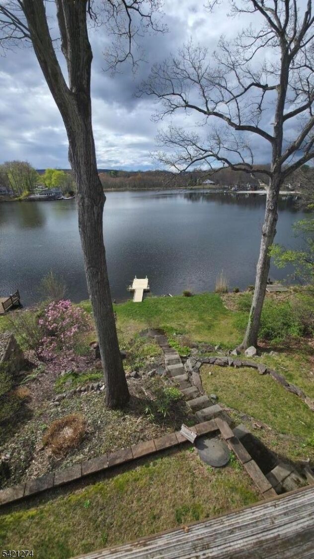 Property Photo:  95 Wildwood Rd  NJ 07438 