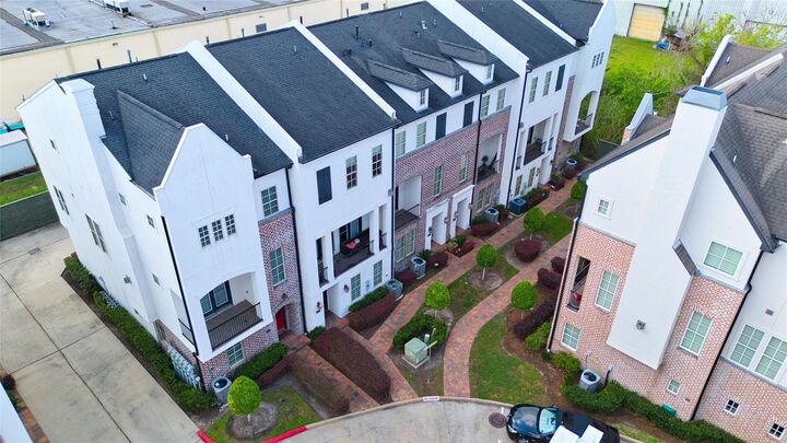 Property Photo:  2029 Fannin N  TX 77045 